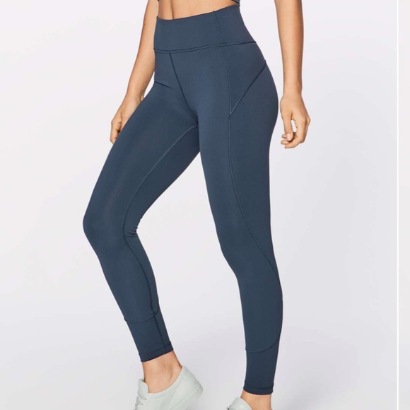 Lululemon in movement 25" - Picture 5 of 5